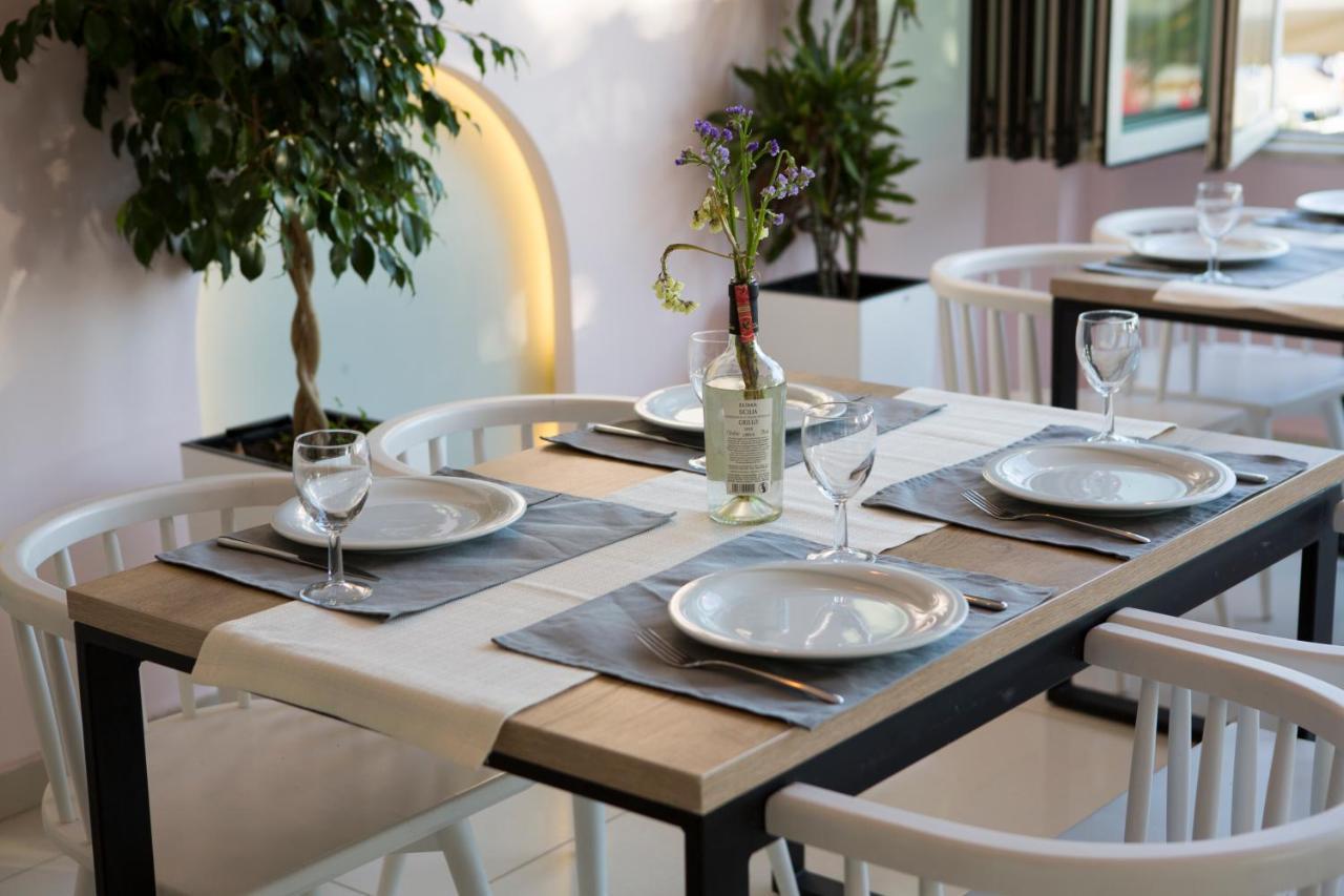Hotel Vala Durrës Extérieur photo
