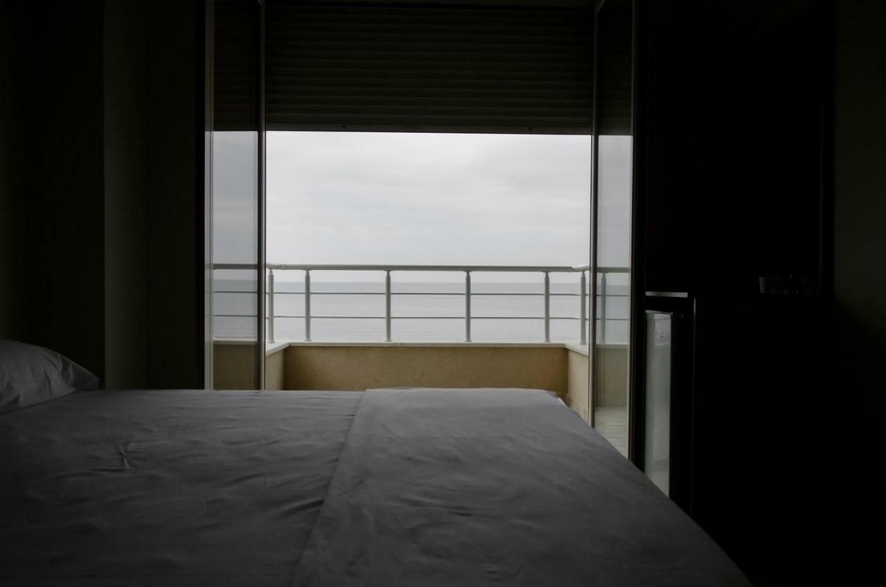 Hotel Vala Durrës Extérieur photo
