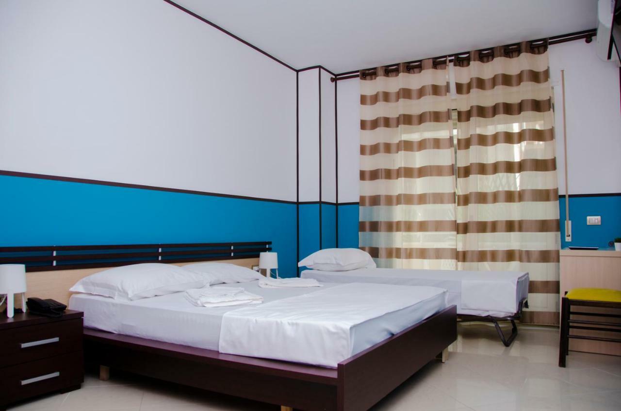 Hotel Vala Durrës Extérieur photo